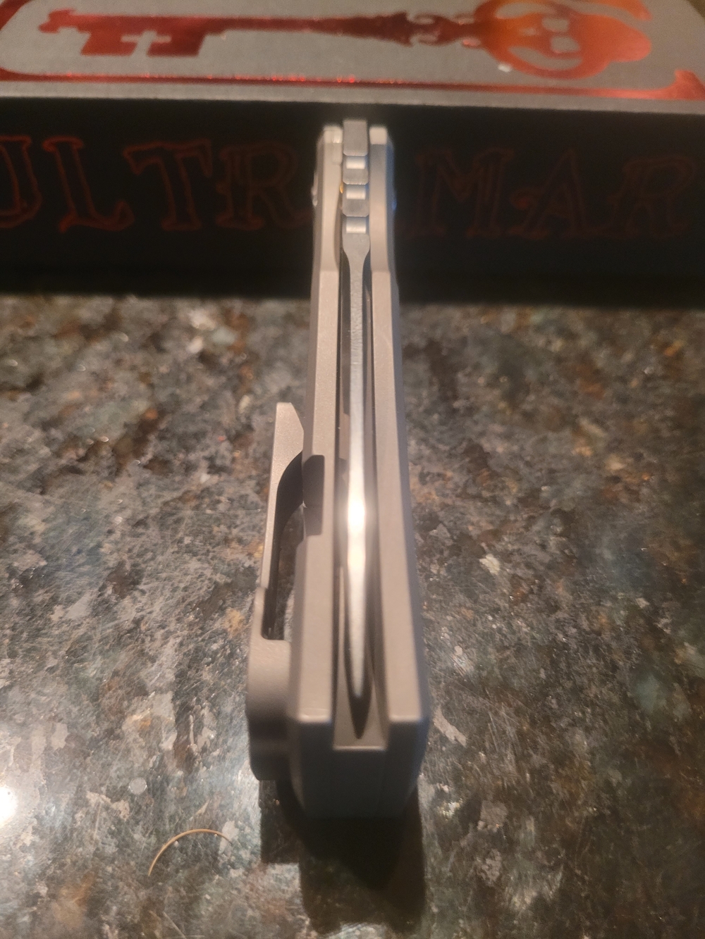 Chavez Rendicion M390 Flipper - Picture 8 of 12